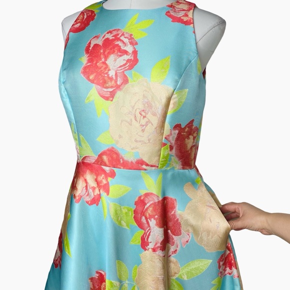 Tahari Floral Fit and Flare Dress - Picture 6 of 9